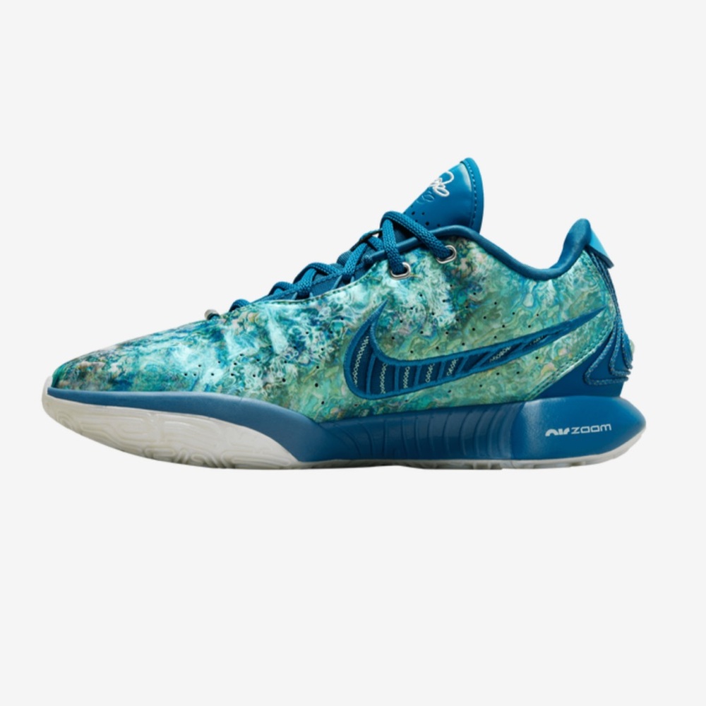 Nike Lebron XXI